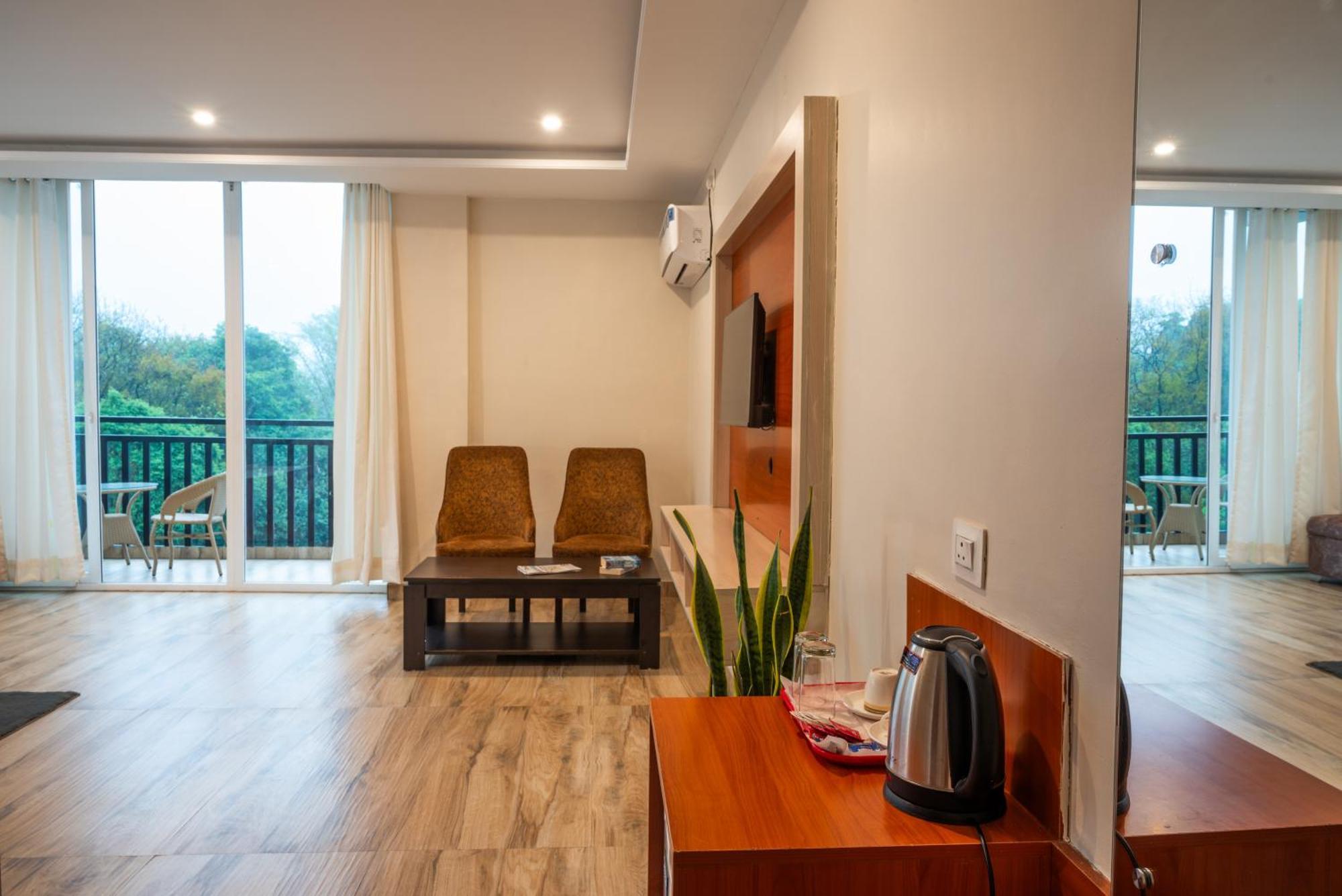 Hotel Sagar Residency - Best Mountain View Hotel In Pālampur Exteriör bild